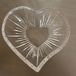 Gorgeous Mikasa Heart Icicles Dish ❤️